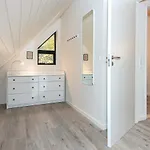 6 Person In Hovborg-by Traum * Hovborg