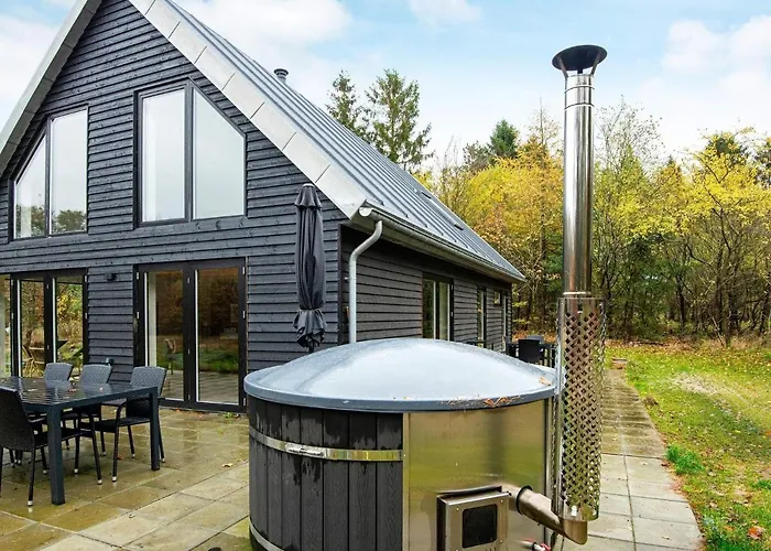 Holiday home 6 Person In Hovborg-by Traum