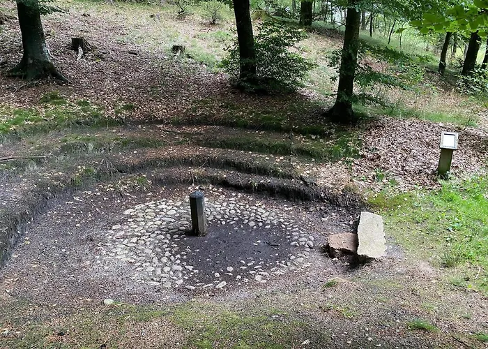 6 Person In Hovborg-by Traum * Hovborg